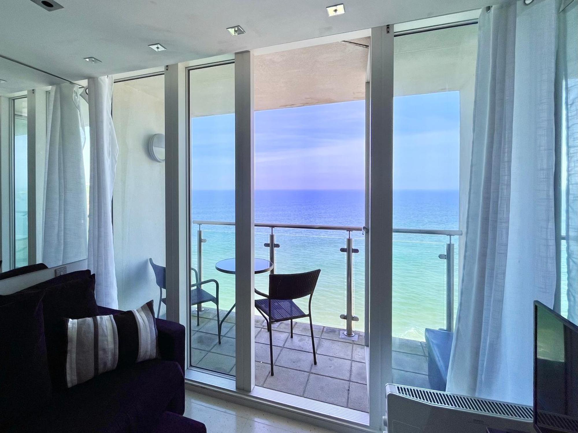 Newquay Rocklands Beach View Екстериор снимка